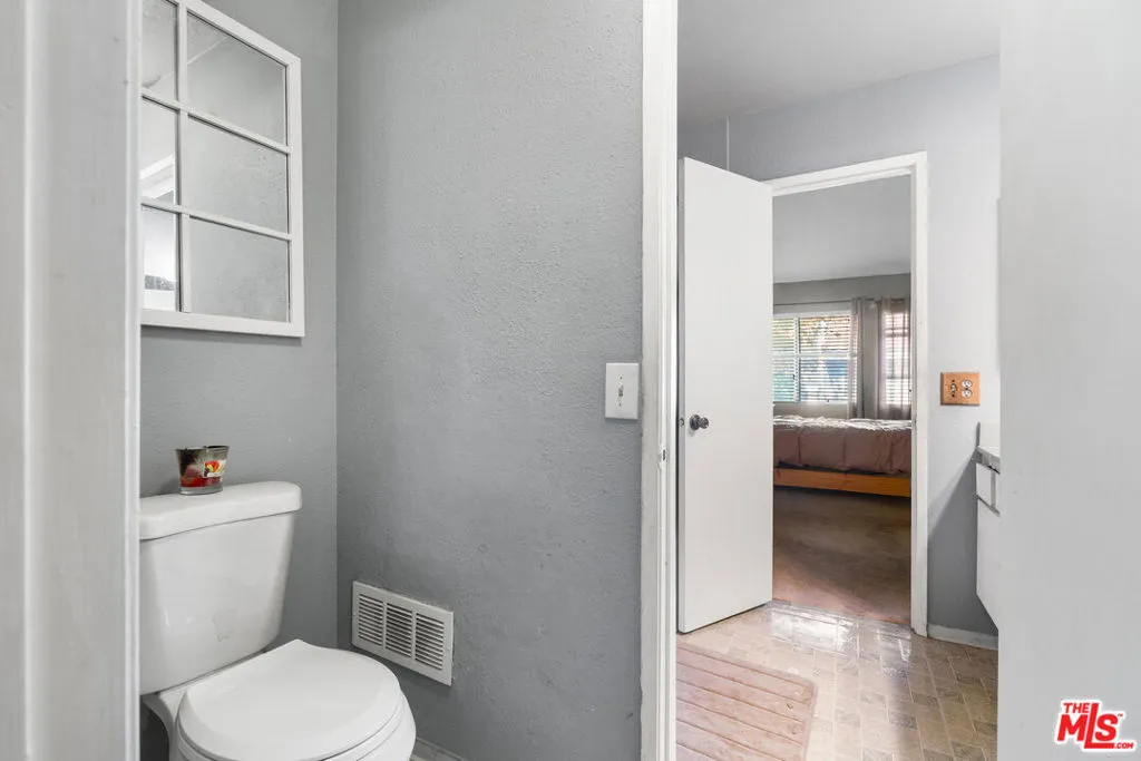 7312 Bright Avenue home-pic-17